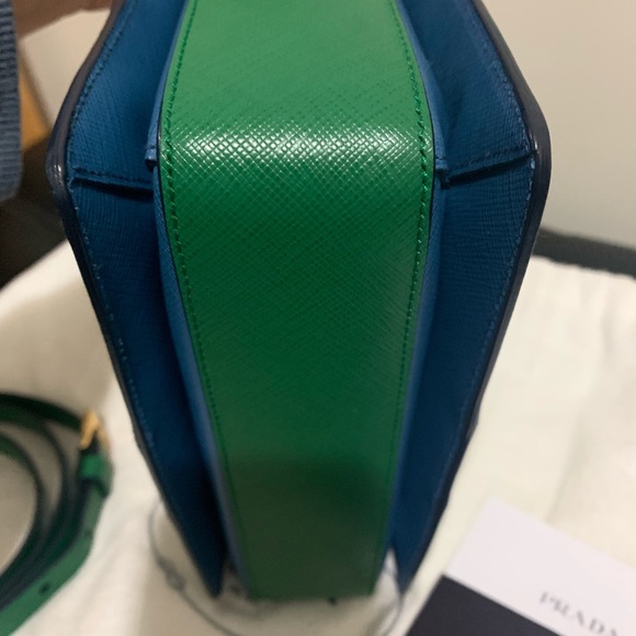 Prada small handbag or slingbag - Picture 4 of 6